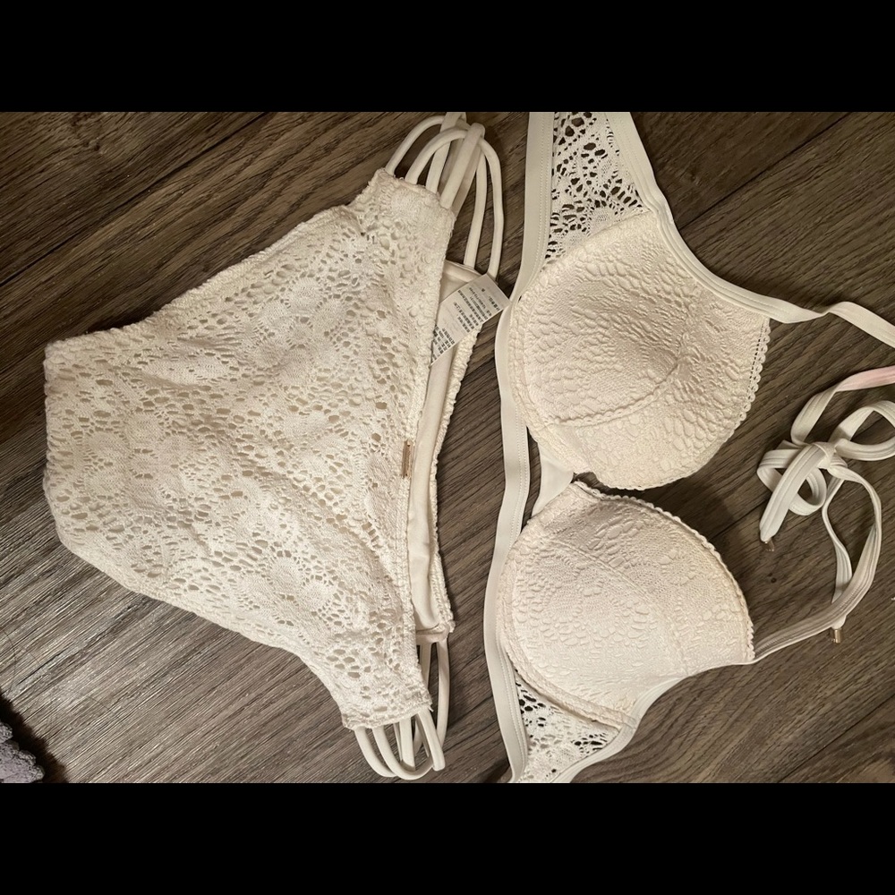 ABERCROMBIE AND FITCH CROCHET BIKINI